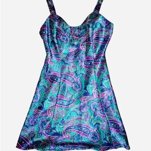 Vintage Sleep Solutions Intimate Night Dress Vibrant Paisley Dress